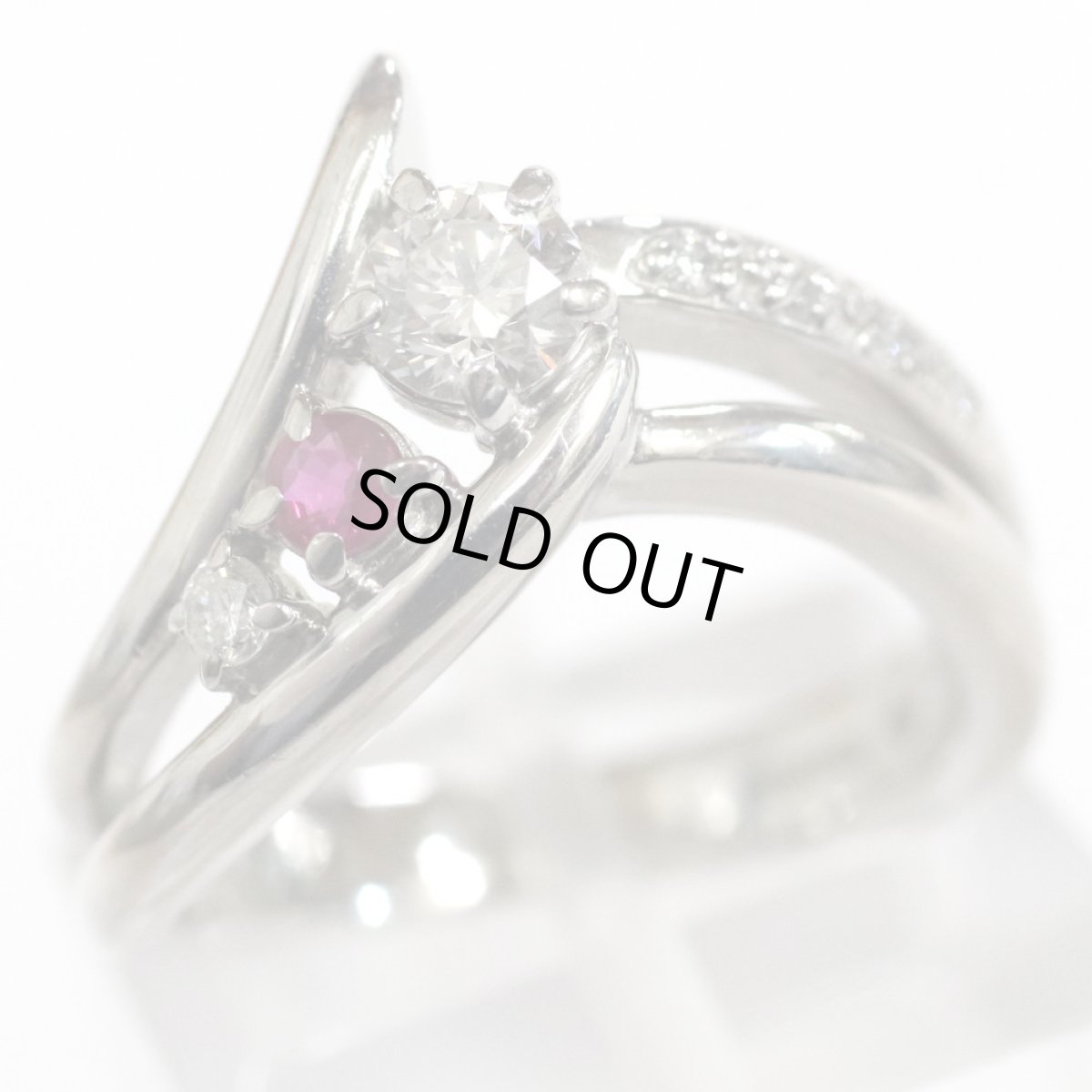 画像1: K18WGルビーダイヤモンドリング D0.32 D0.07 R0.11 7.0g (1)