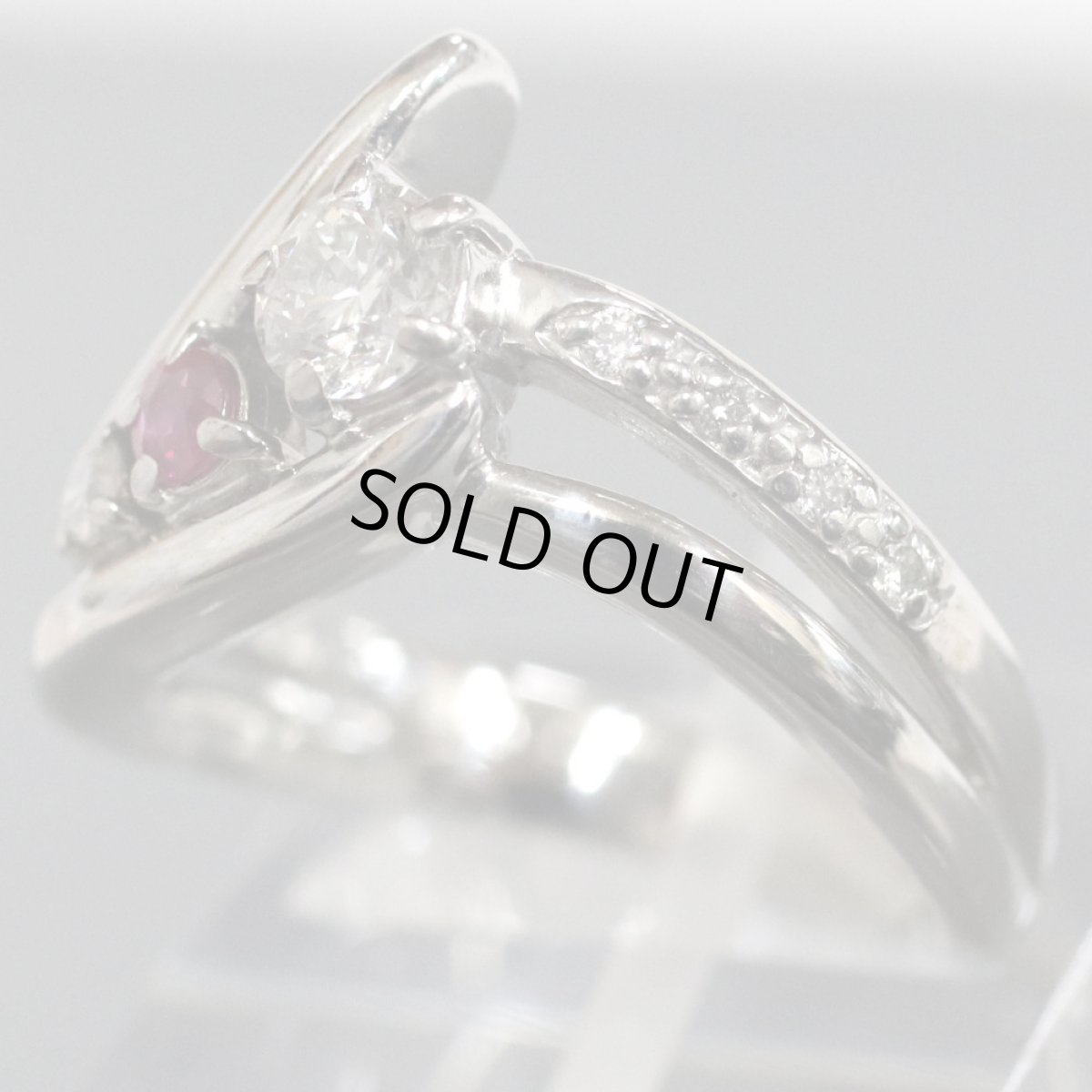 画像3: K18WGルビーダイヤモンドリング D0.32 D0.07 R0.11 7.0g (3)