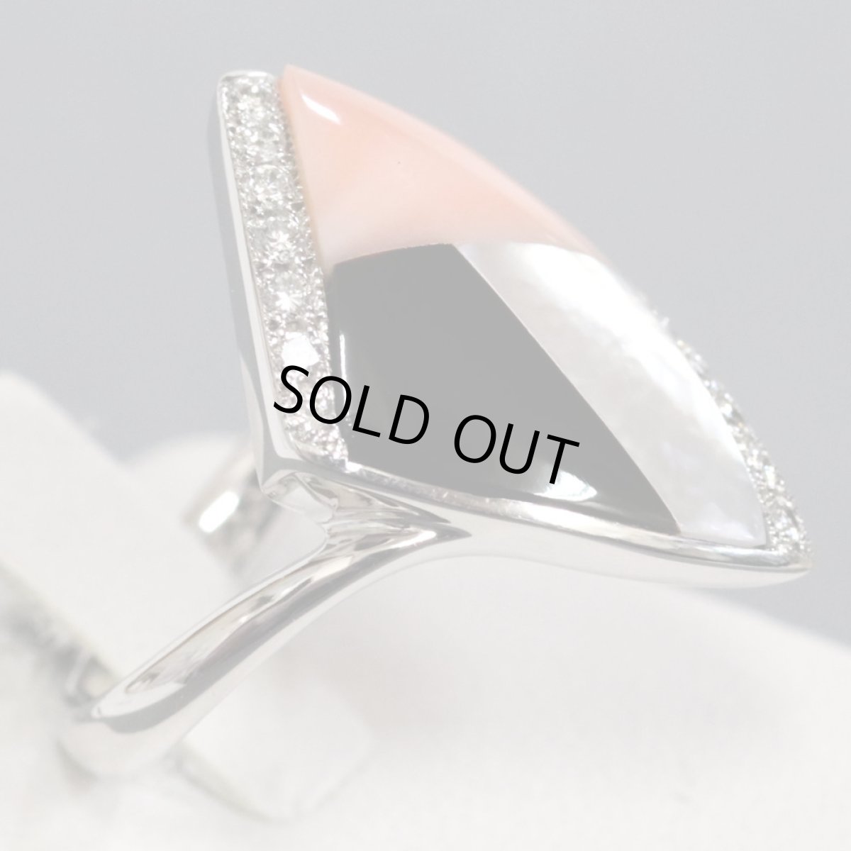 画像4: K18WGシェルオニキスサンゴリング D0.21 7.7g #12 (4)