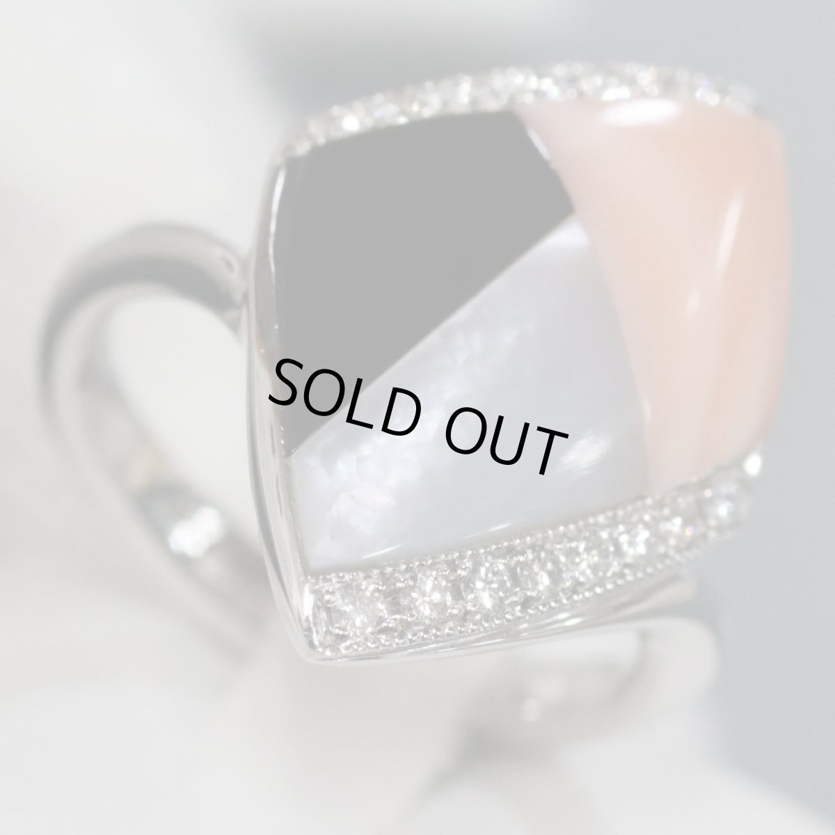 画像5: K18WGシェルオニキスサンゴリング D0.21 7.7g #12 (5)