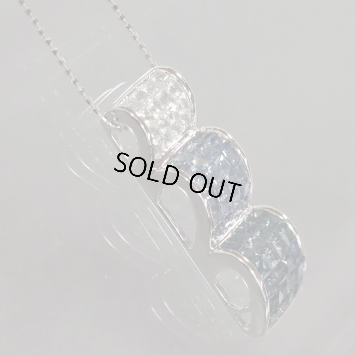 画像3: K18WGグラデーションサファイアペンダント S4.40 7.6g 40cm 鑑別書付き (3)