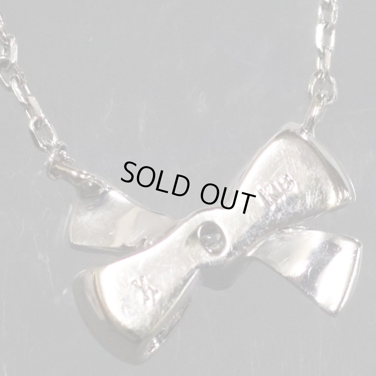 画像3: ヴァンドーム青山 K18WGダイヤモンドネックレス リボンモチーフ 1.5g (3)