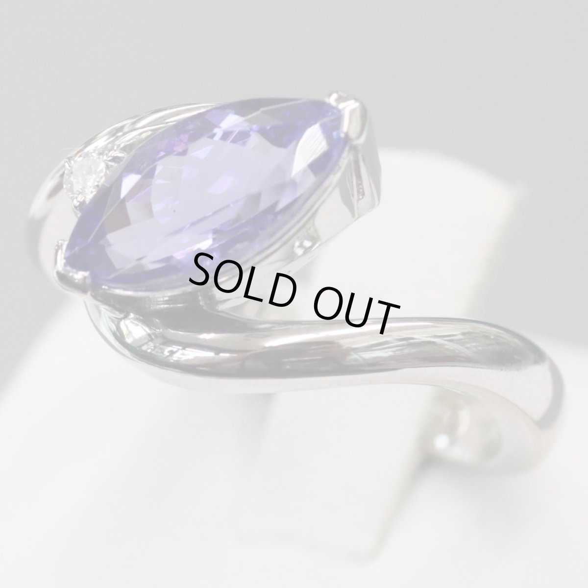 画像4: K18WGタンザナイトダイヤモンドリング TZ2.25 D0.05 7.6g #10.5 (4)