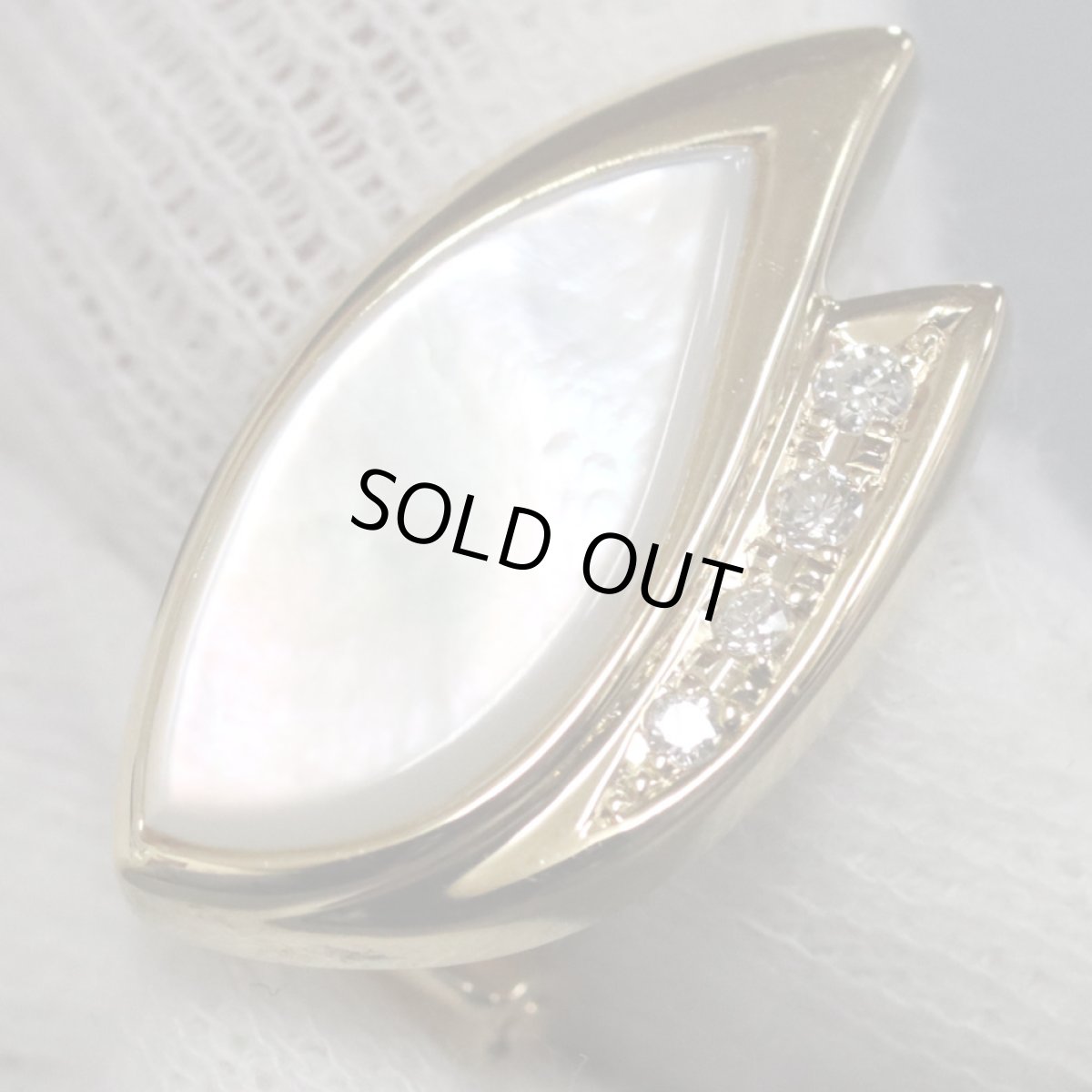 画像6: タサキ K18シェルダイヤモンドイヤリング D0.05×2 7.7g (6)