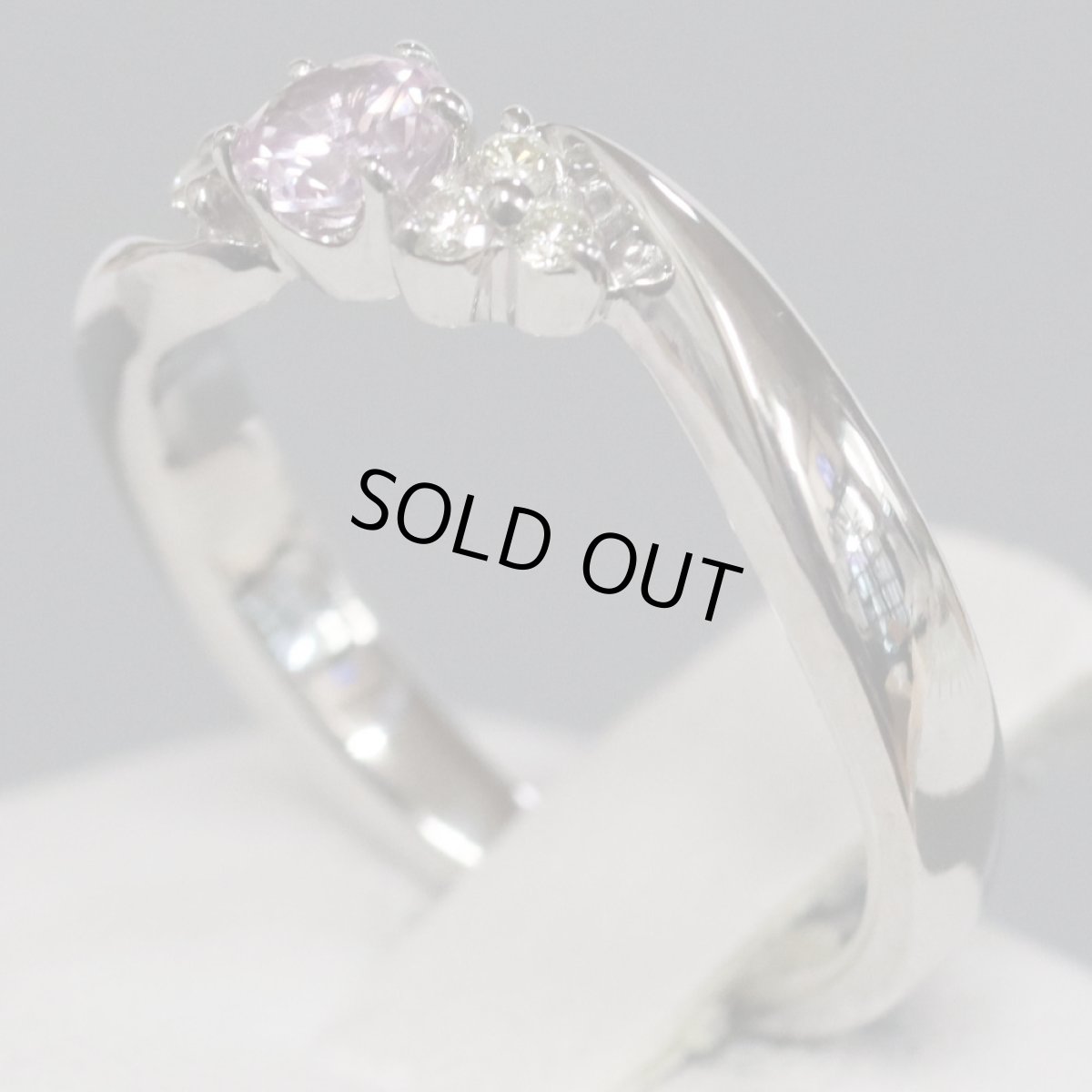 画像2: ヨンドシー K18WGピンクサファイアダイヤモンドリング 4.1g #9.5 (2)