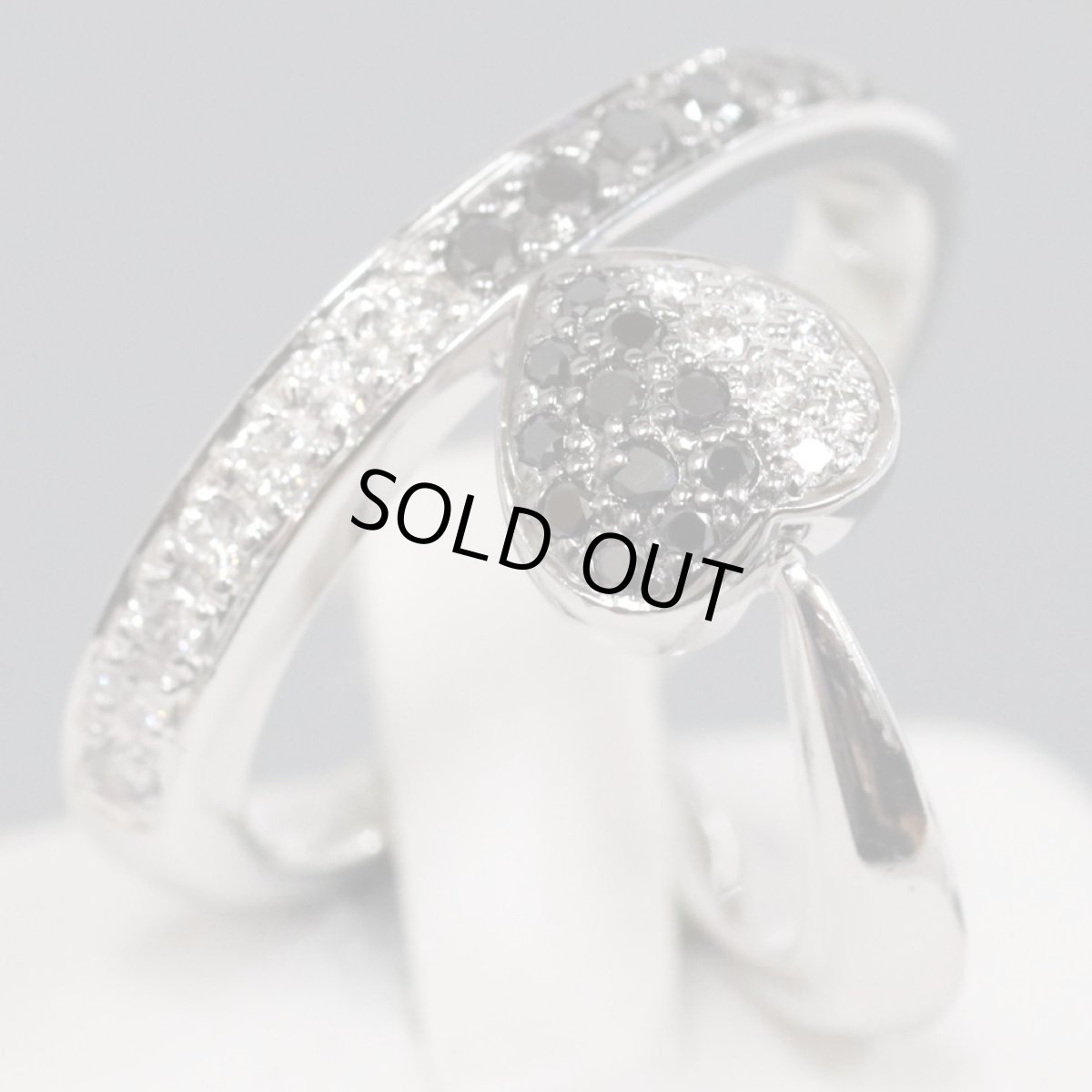 画像1: カラチ K18WGブラックダイヤモンド/ダイヤモンドリング BkD0.27 D0.22 8.5g 約#13 (1)