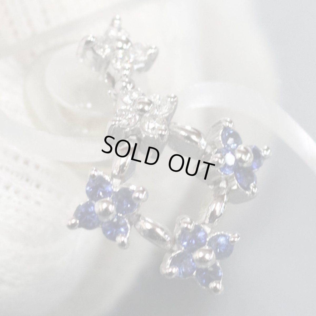 画像5: K18WGサファイアダイヤモンドピアス フラワーモチーフ 3.0g (5)