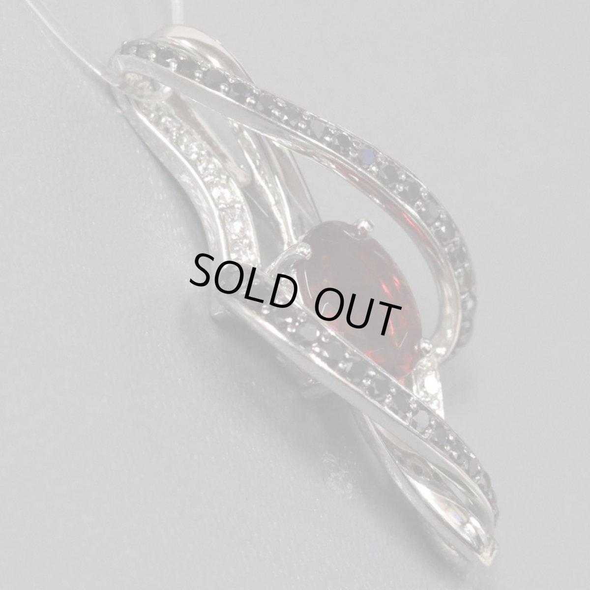 画像3: K18WGアンデシンダイヤモンドペンダントトップ 1.20 BkD0.40 D0.17 6.7g (3)