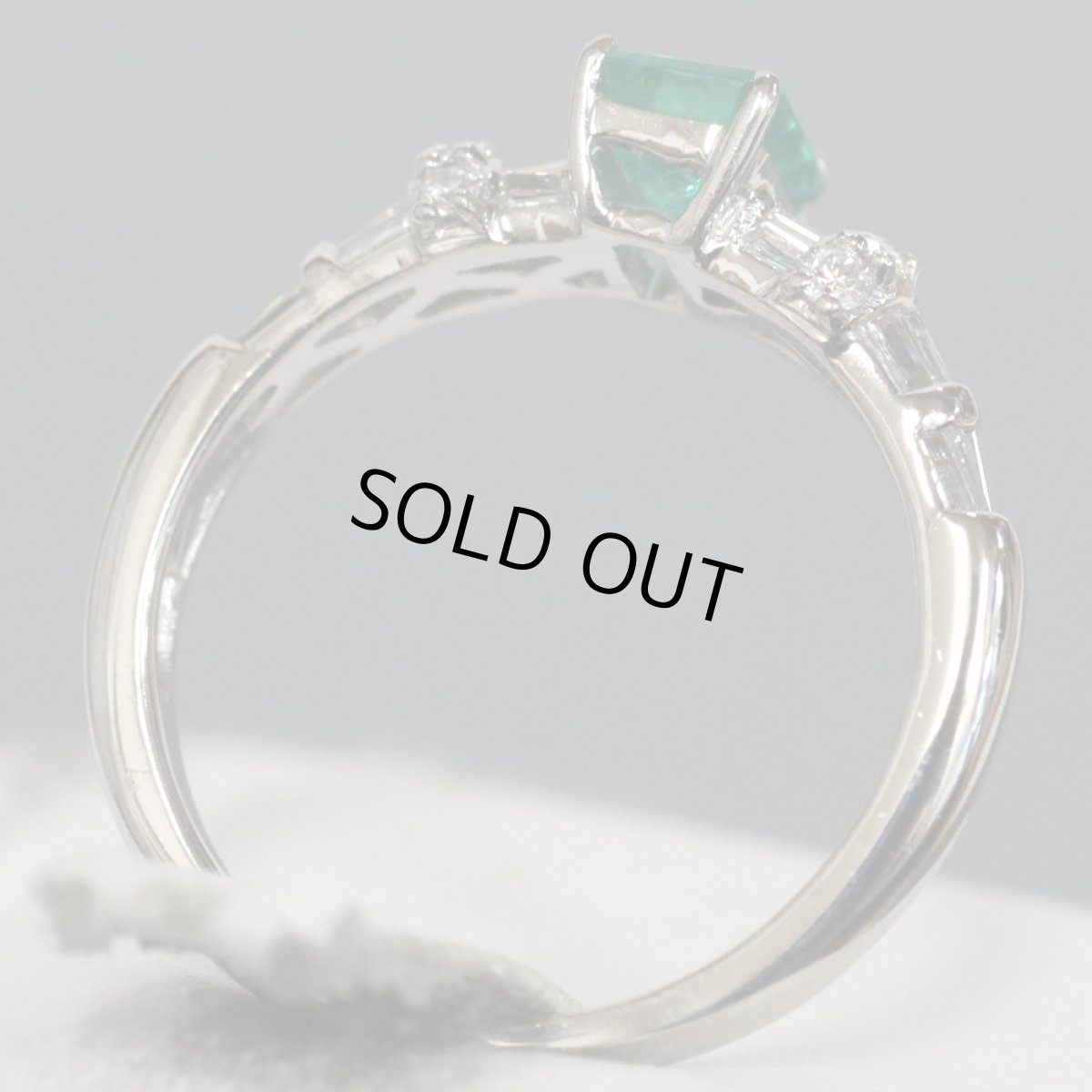 画像5: Pt900エメラルドダイヤモンドリング E0.50 D0.32 4.2g #12 (5)