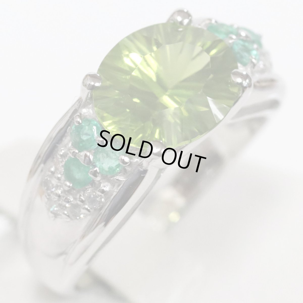 画像4: K18WGペリドットエメラルドダイヤモンドリング Pe2.00 E0.18 D0.10 4.7g #11 (4)