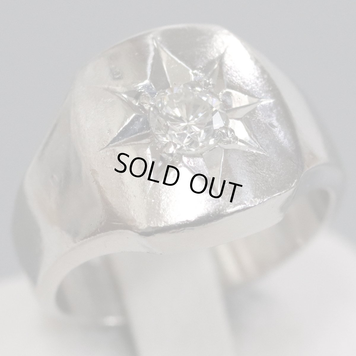 画像1: Pt900ダイヤモンドリング D0.36 16.7g #13.5 印台 (1)