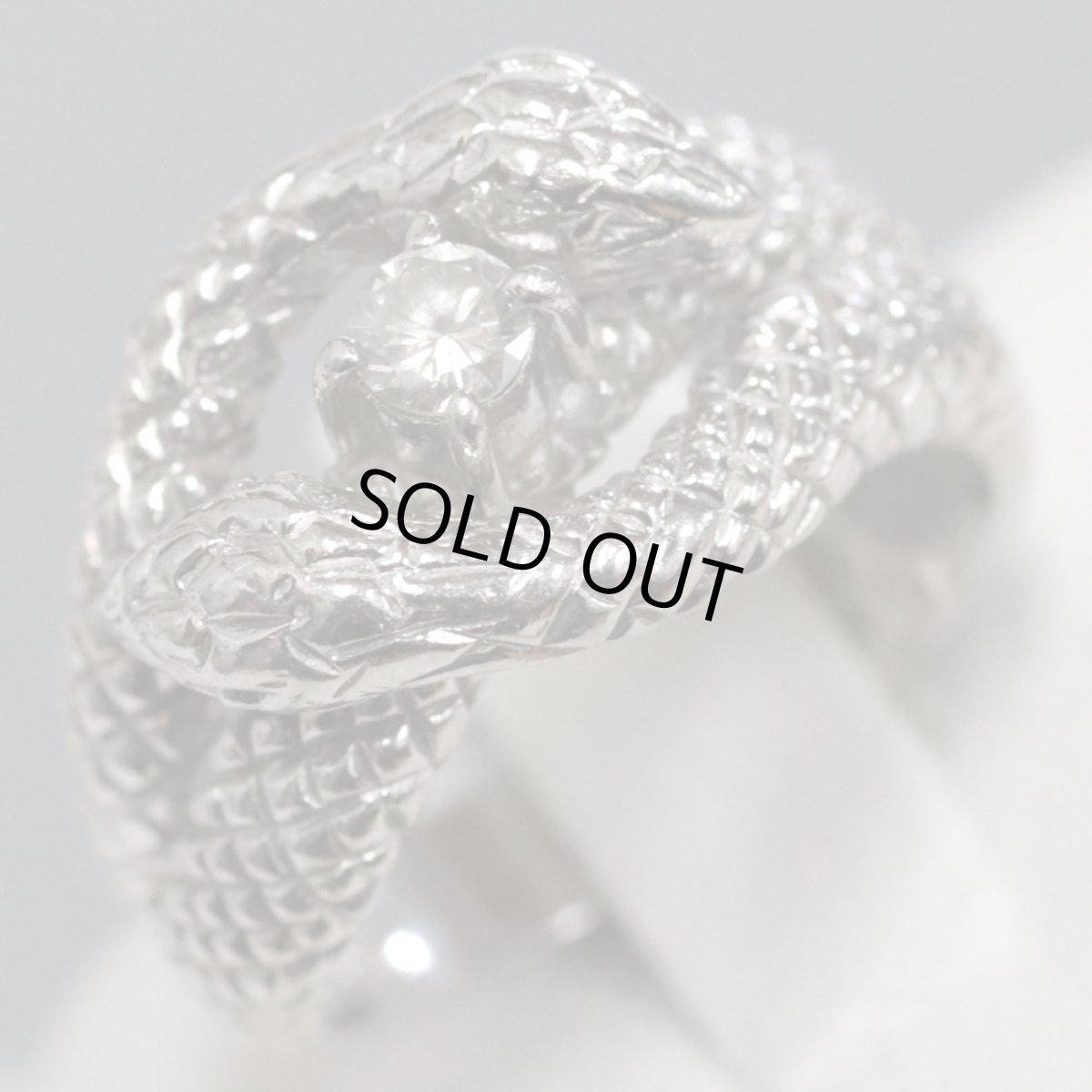 画像2: Pt900ダイヤモンドリング ヘビモチーフ D0.10 7.3g #5 (2)