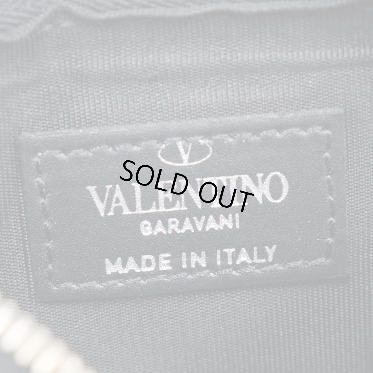 画像9: ヴァレンティノ・ガラヴァーニ ストラップ カードケース(VY2P0R61KCC)レインボーロゴ (9)