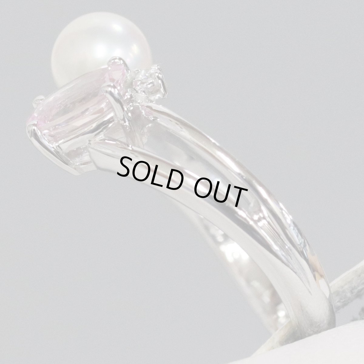 画像4: タサキ K18WGパールダイヤモンドリング 0.70 D0.04 5.8g #12 (4)