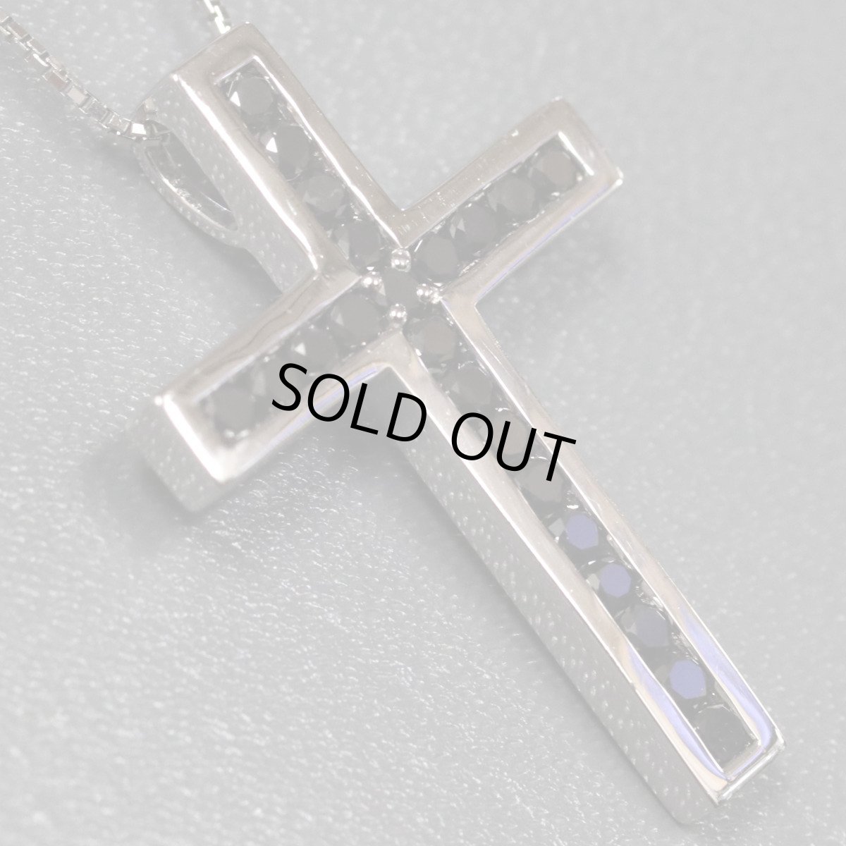 画像2: K18WGブラックダイヤモンドペンダント クロスモチーフ BkD0.57 5.5g (2)