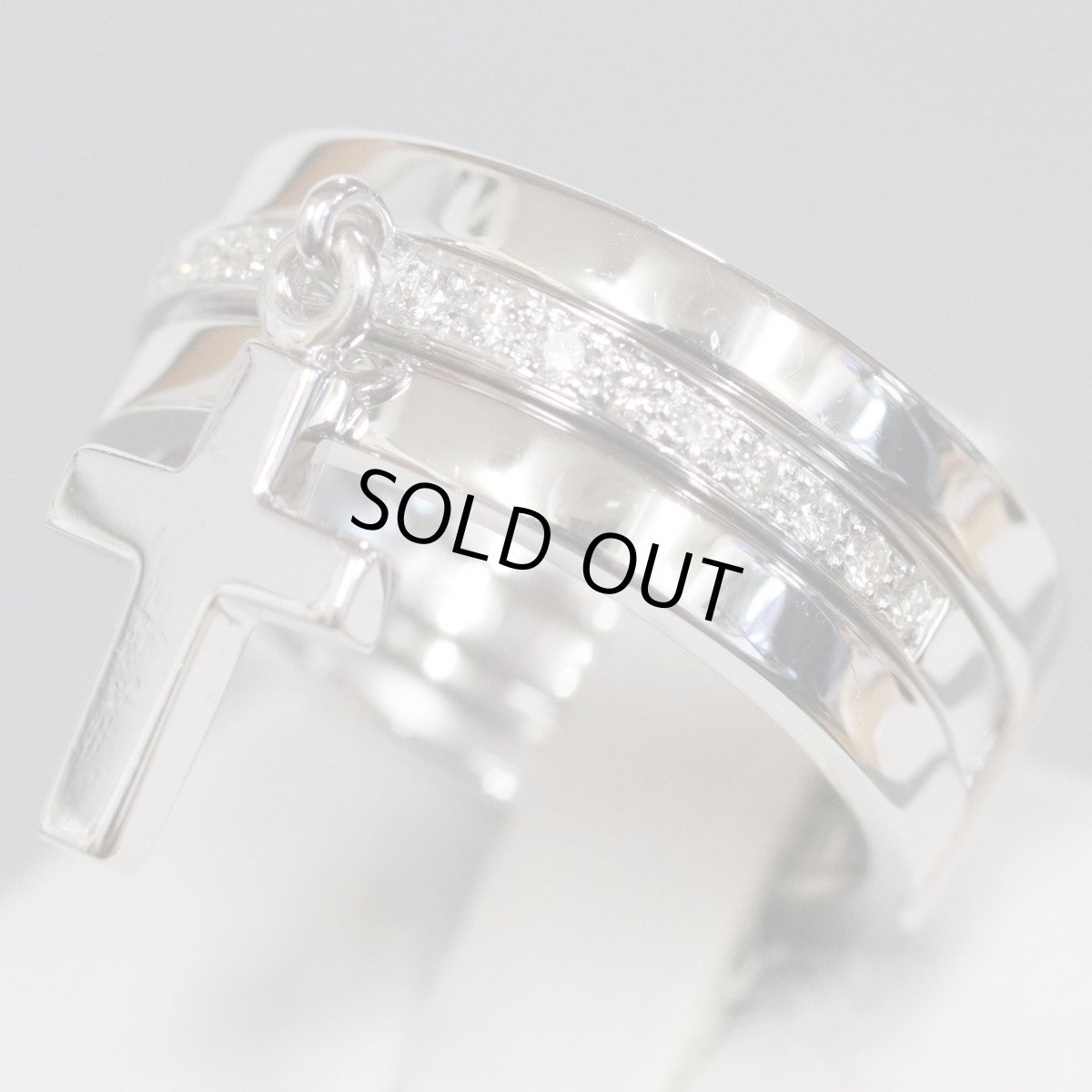 画像2: ヴァンドーム K18WGダイヤモンドセットリング  十字架モチーフ D0.16 ＃9 7.5g ホワイトゴールド (2)