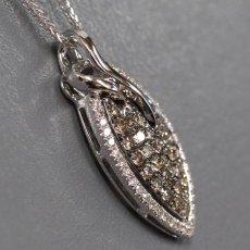画像3: 750ダイヤモンドペンダント リーフモチーフ D0.95 5.9g (3)