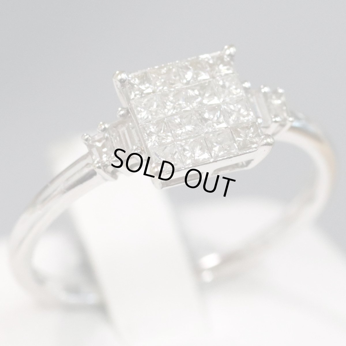 画像1: K18WGダイヤモンドリング プリンセスカット D0.55 2.3g #17.5 (1)