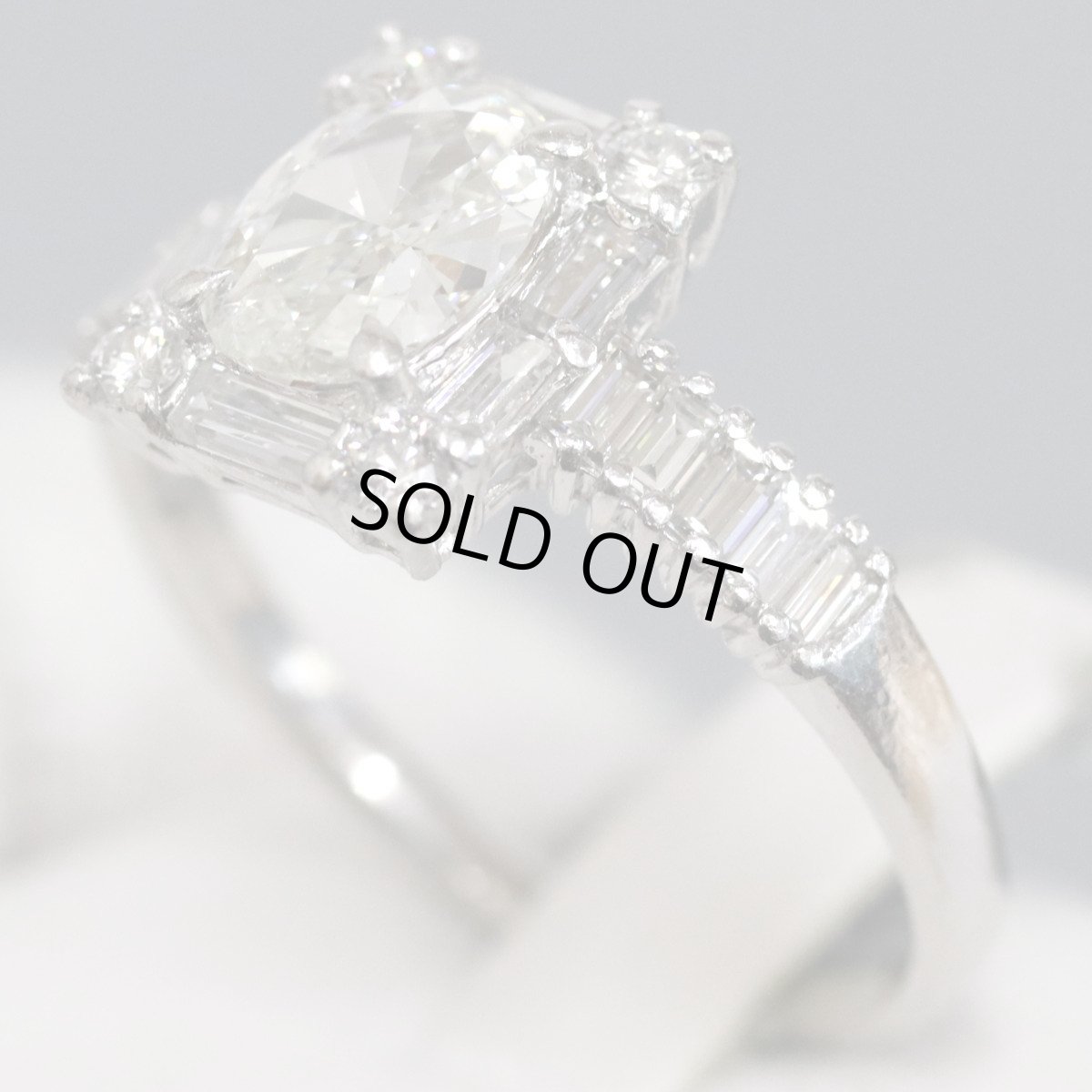 画像2: Pt900ダイヤモンドリング D0.761 D0.81 4.8g #17.5 (2)