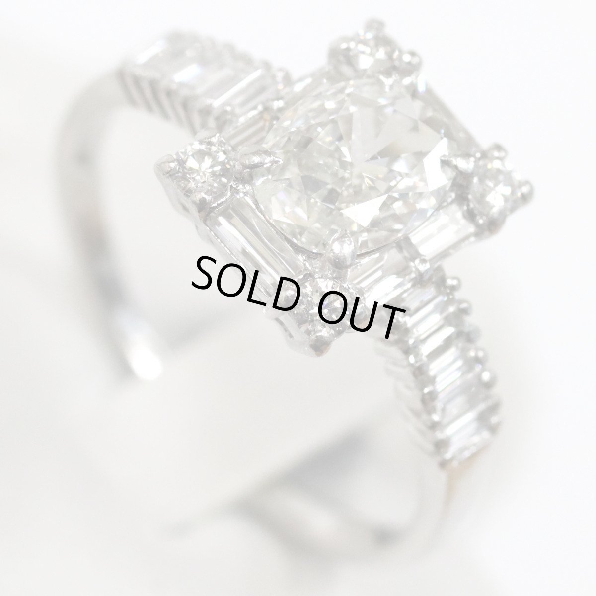 画像3: Pt900ダイヤモンドリング D0.761 D0.81 4.8g #17.5 (3)