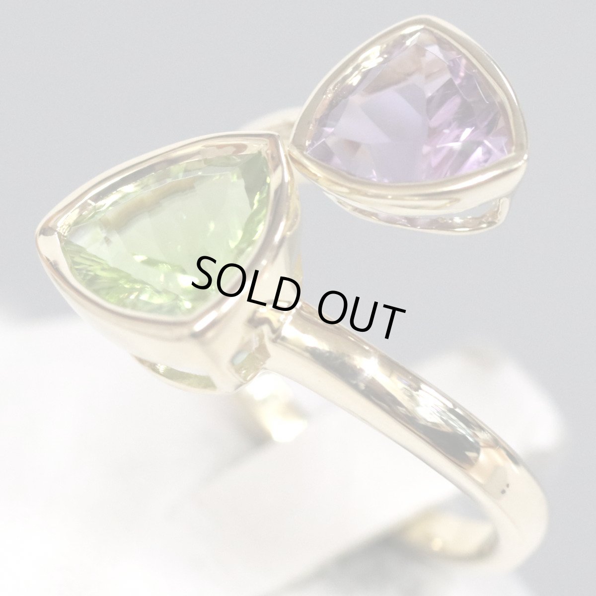 画像1: K18ペリドットアメジストリング Pe2.45 AM1.64 6.5g #12 イエローゴールド (1)