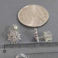画像8: K18WGダイヤモンドピアス D0.15×2 1.3g(キャッチ抜き) (8)