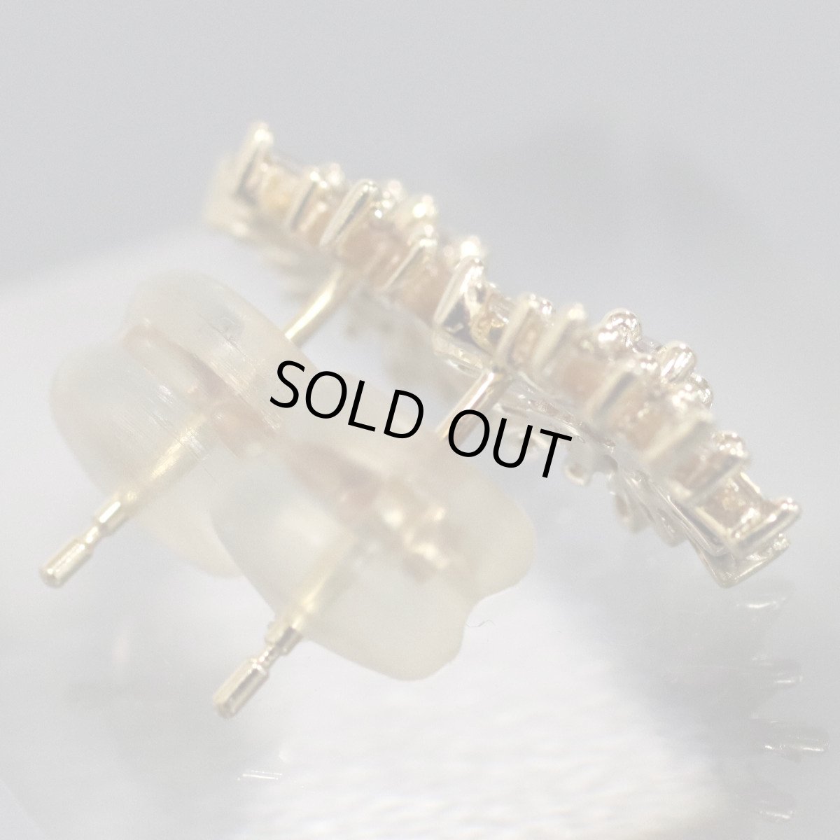 画像2: K18YGダイヤモンドピアス D0.20×2 1.8g(キャッチ抜き) (2)