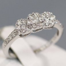 画像1: K18WGダイヤモンドリング フラワーモチーフ D0.50 2.3g #12 (1)