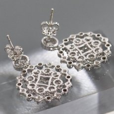 画像2: 750ダイヤモンドピアス D0.38×2 5.8g (2)