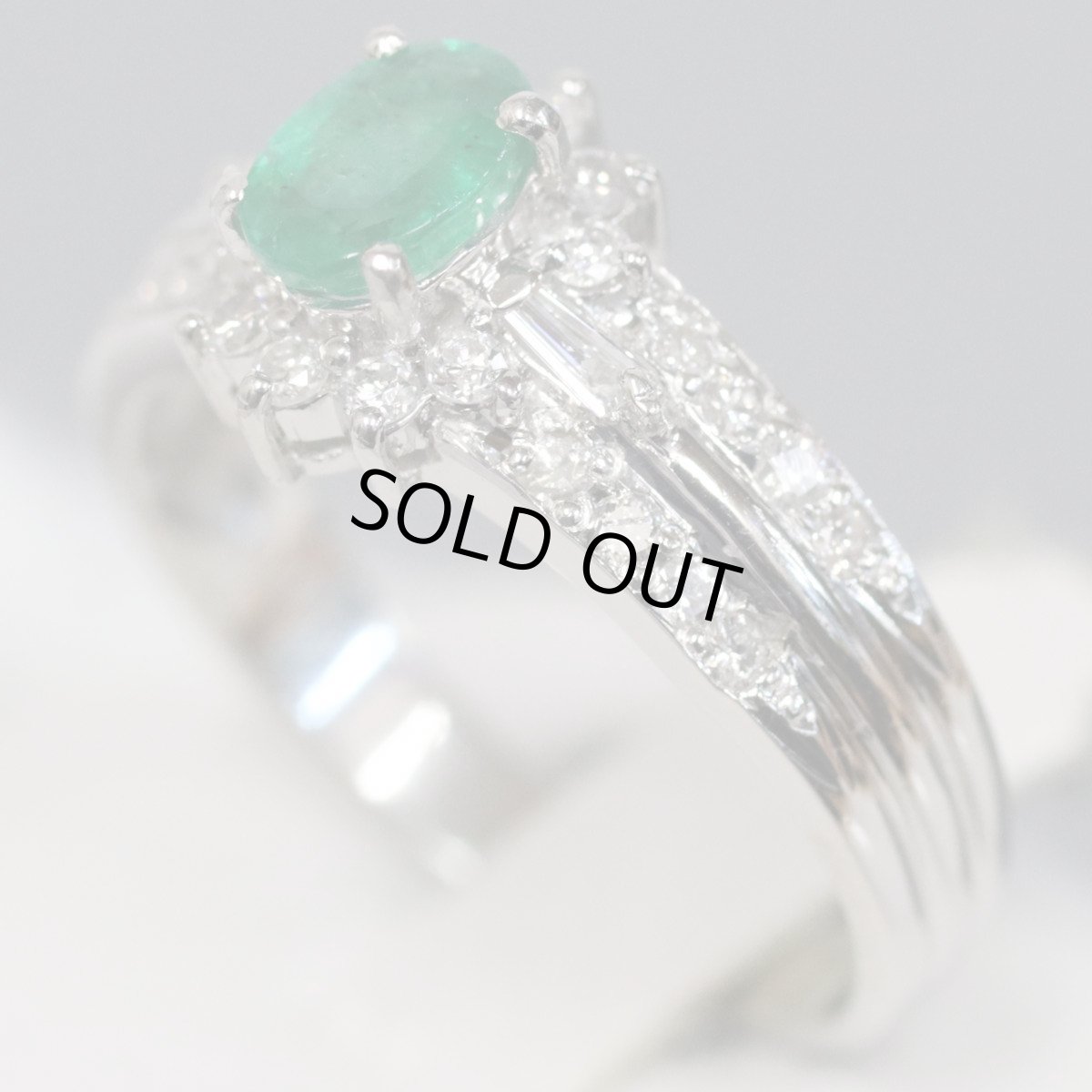 画像2: Pt900エメラルドダイヤモンドリング E0.46 4.8g #11.5 プラチナ 5月誕生石 4月誕生石 (2)