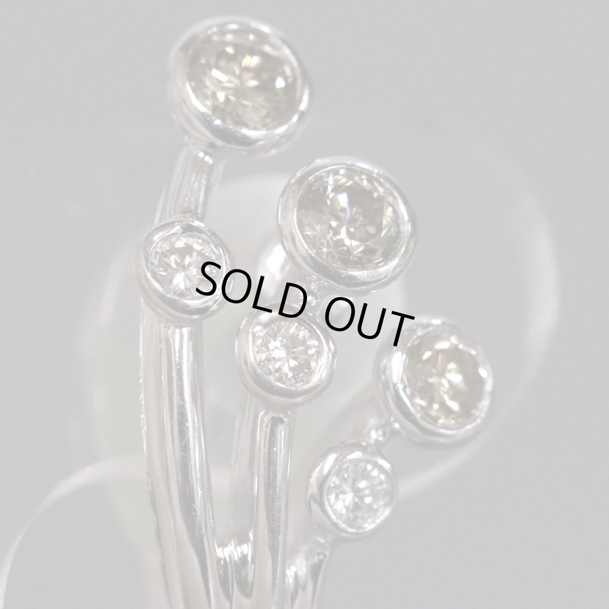 画像3: カシケイ K14WG/K18WGダイヤモンドイヤリング D0.35 D0.12 5.3g (3)