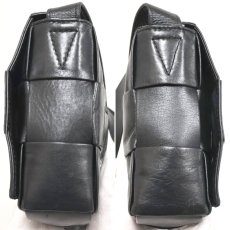 画像5: ボッテガ・ヴェネタ マキシイントレチャート スモールカセット ショルダーバッグ (5)