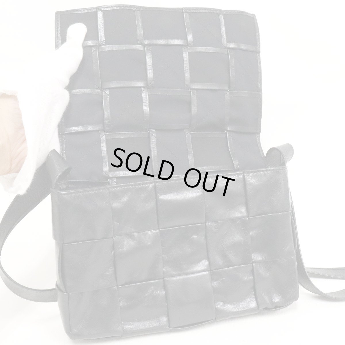 画像7: ボッテガ・ヴェネタ マキシイントレチャート スモールカセット ショルダーバッグ (7)