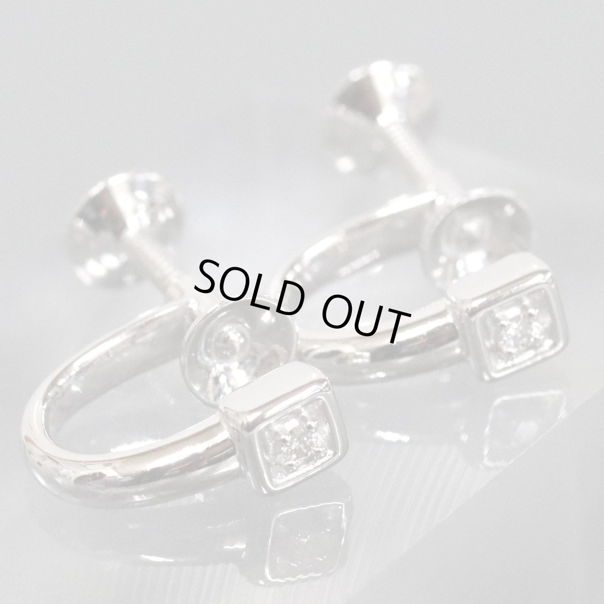 画像1: タサキ K18WGダイヤモンドイヤリング D0.01×2 3.0g (1)