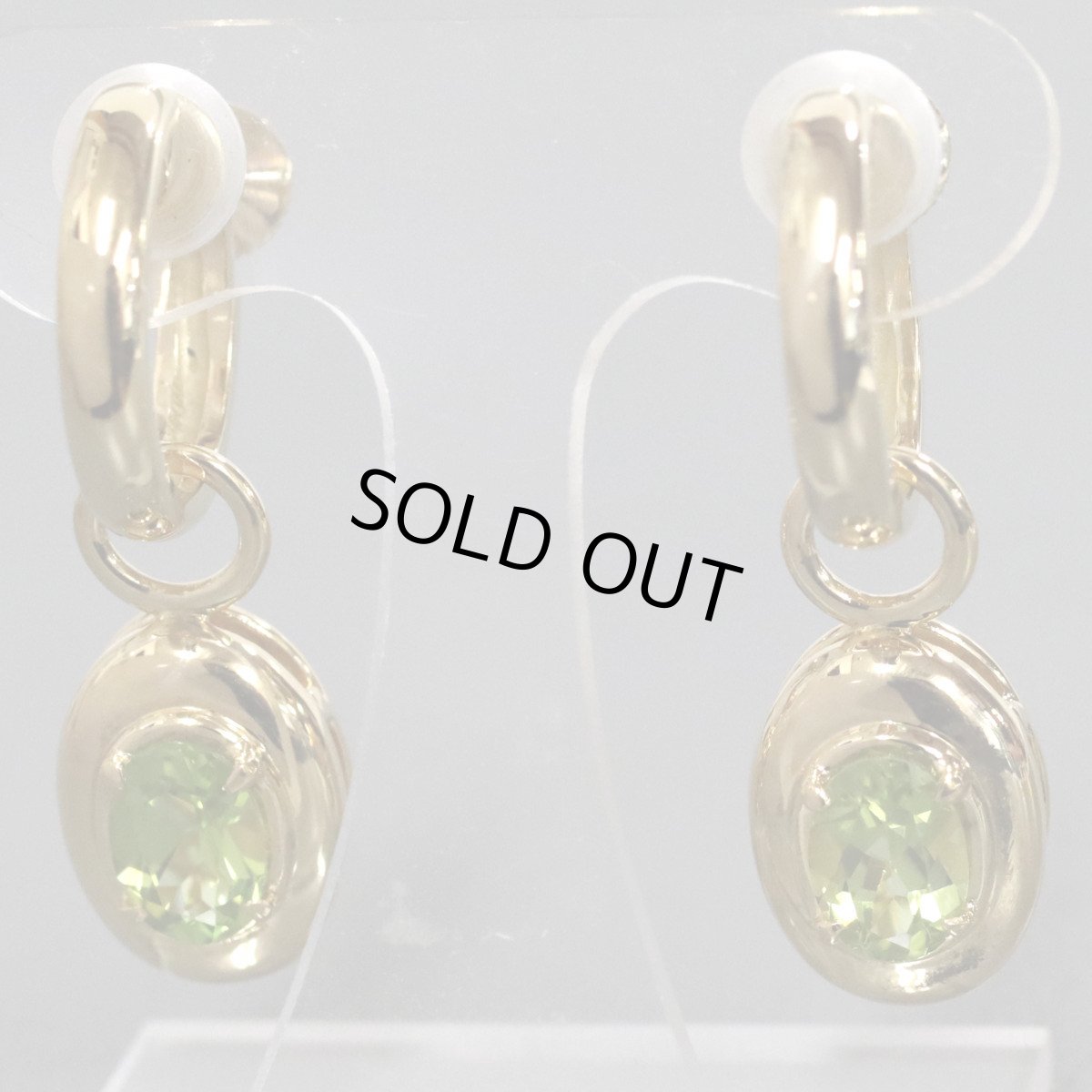 画像1: ミキモト K18ペリドットイヤリング Pe0.80×2 10.2g (1)