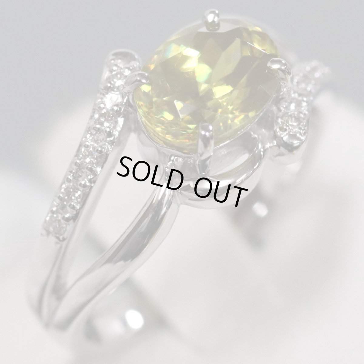 画像1: K18WGスフェーンダイヤモンドリング S1.67 D0.08 4.9g #12 (1)