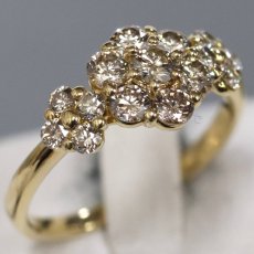 画像1: K18ダイヤモンドリング フラワーモチーフ D1.00 3.4g #13 (1)