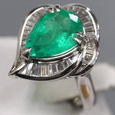 画像2: Pt900エメラルドダイヤモンドリング E2.96 D0.64 10.6g #12.5 (2)