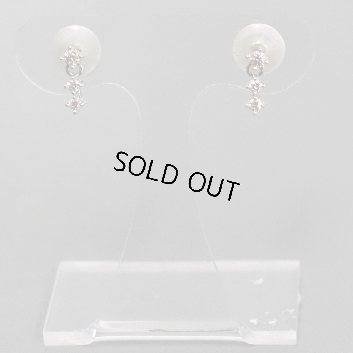 画像2: タサキ 750ダイヤモンドピアス D0.05×2 キャッチ込み0.7g (2)