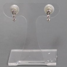画像2: タサキ 750ダイヤモンドピアス D0.05×2 キャッチ込み0.7g (2)