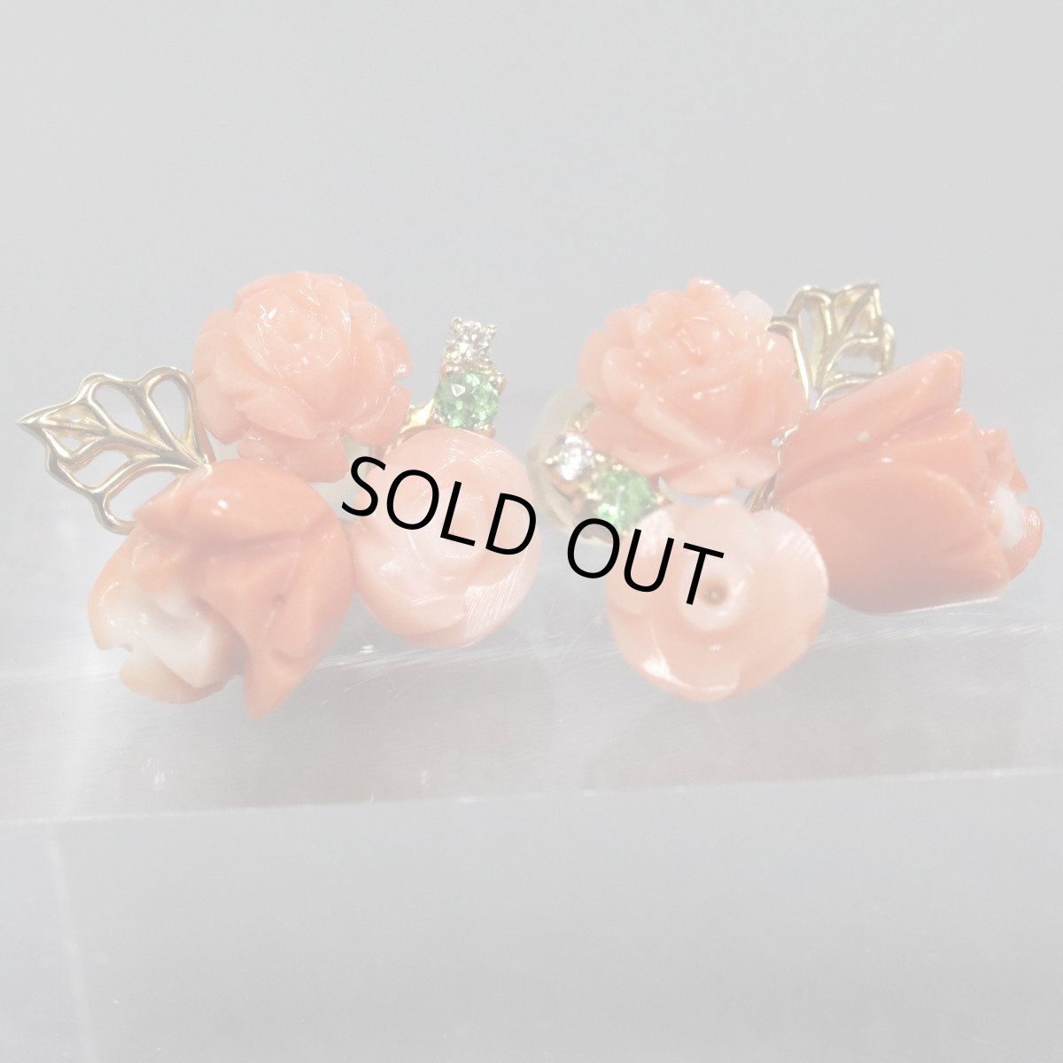 画像1: K18サンゴピアス フラワーモチーフ 3.6g (1)