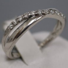 画像1: ヴァンドーム青山 Pt950ダイヤモンドリング 2.8g #8 (1)