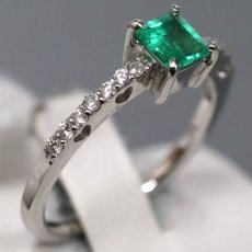 画像2: K18WGエメラルドダイヤモンドリング E0.35 D0.23 2.2g #10 (2)