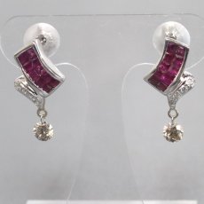 画像2: K18WG/Pt900ルビーダイヤモンドピアス R0.42×2 D0.17×2 3.2g (2)