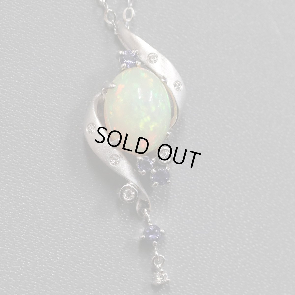 画像1: 若林佐代子 K18WGオパールダイヤモンドタンザナイトペンダント O3.13 D0.10 6.1g AJ付44cm 保証書 (1)