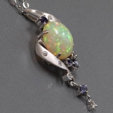 画像2: 若林佐代子 K18WGオパールダイヤモンドタンザナイトペンダント O3.13 D0.10 6.1g AJ付44cm 保証書 (2)