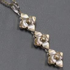 画像2: K18YG/WGダイヤモンドペンダント フラワーモチーフ 2連チェーン D0.20 7.0g AJ付45cm (2)