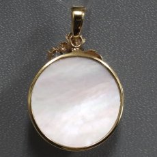 画像4: K18マベパールマルチカラーストーンペンダントトップ 5.5g (4)