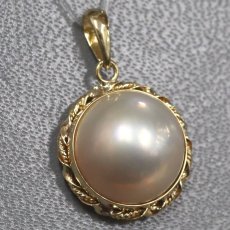 画像1: K18マベパールペンダントトップ 2.6g (1)