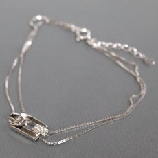 画像1: ピンキー&ダイアン 750WGダイヤモンドブレスレット D0.03 3.4g 16-18cm (1)